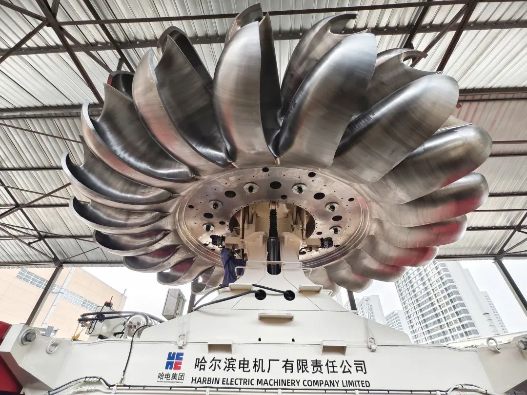 E508831B1F1EA136CEEC6FC4442_61BA4386_2B5DF.jpg?e= 图片