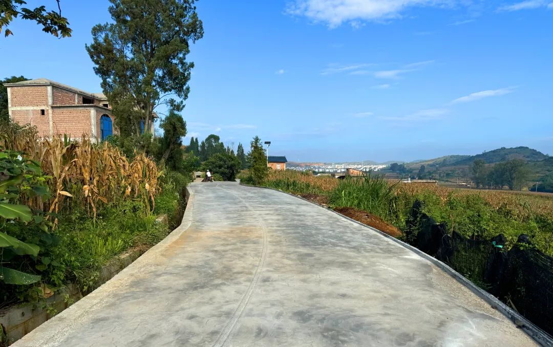 214A865A0DF80501CC44E714620_556B91A8_250D5.jpg?e= 图片